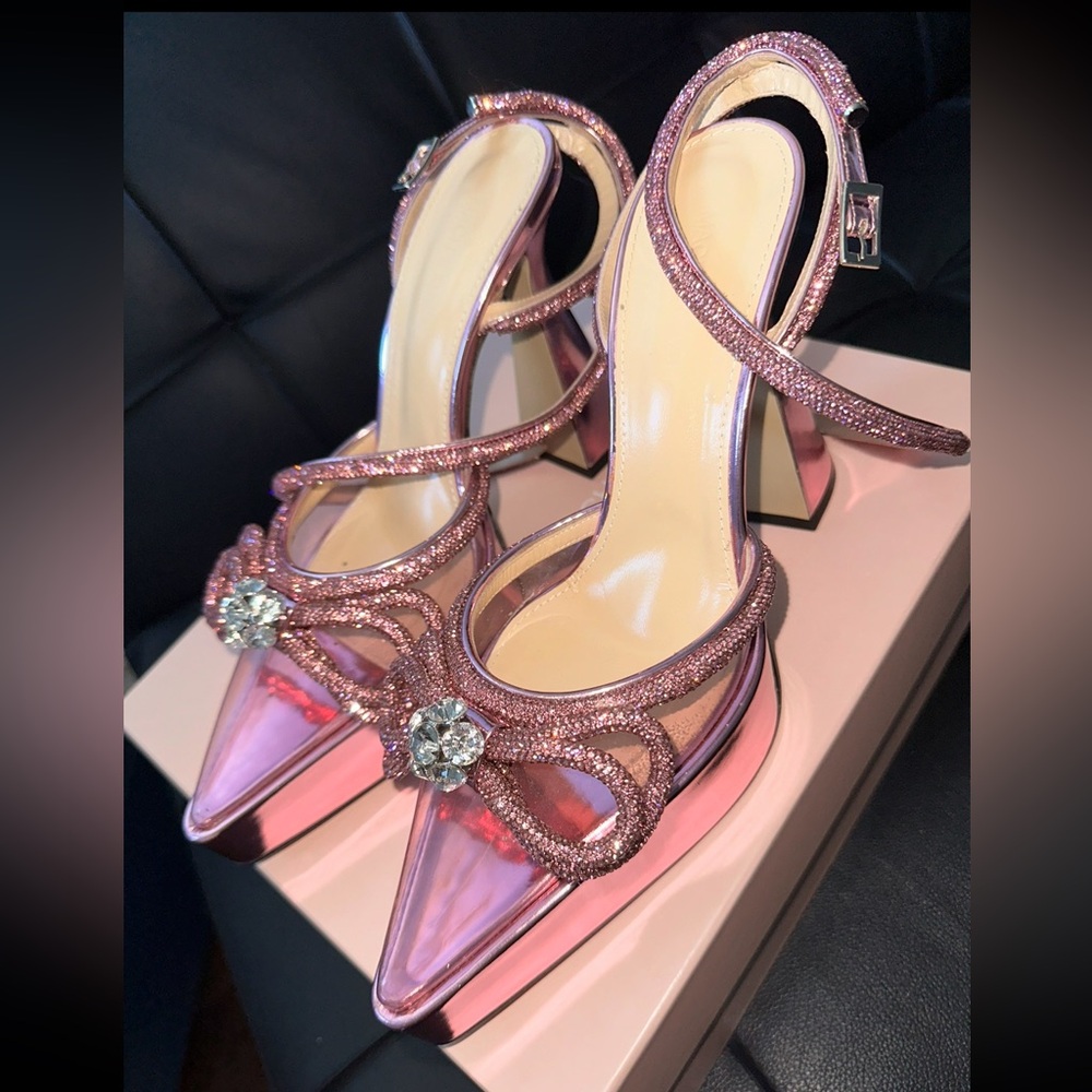 SOLD! MACH & MACH Brand New Double Bow Platform Pumps